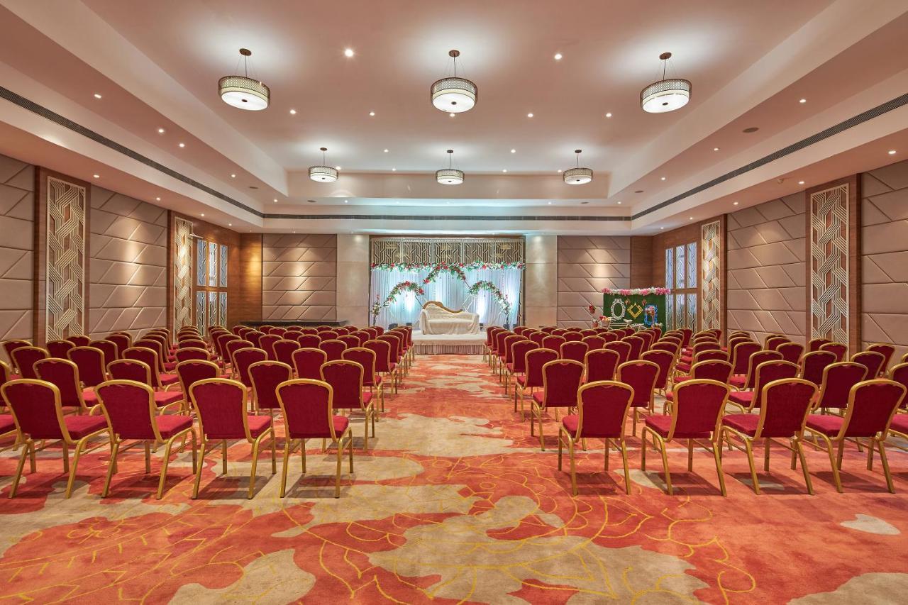 Royal Orchid Central Grazia, נאווי מומבאי מראה חיצוני תמונה