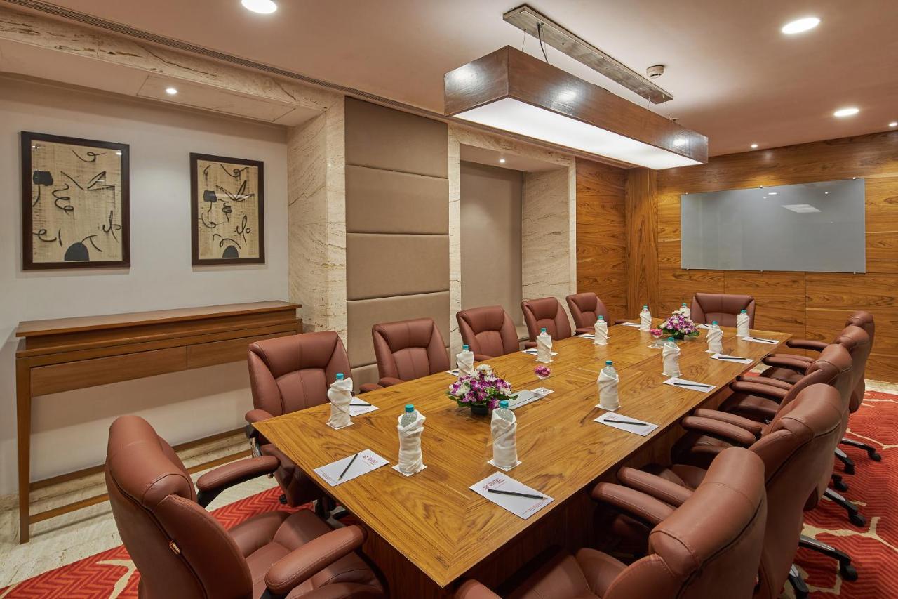 Royal Orchid Central Grazia, נאווי מומבאי מראה חיצוני תמונה
