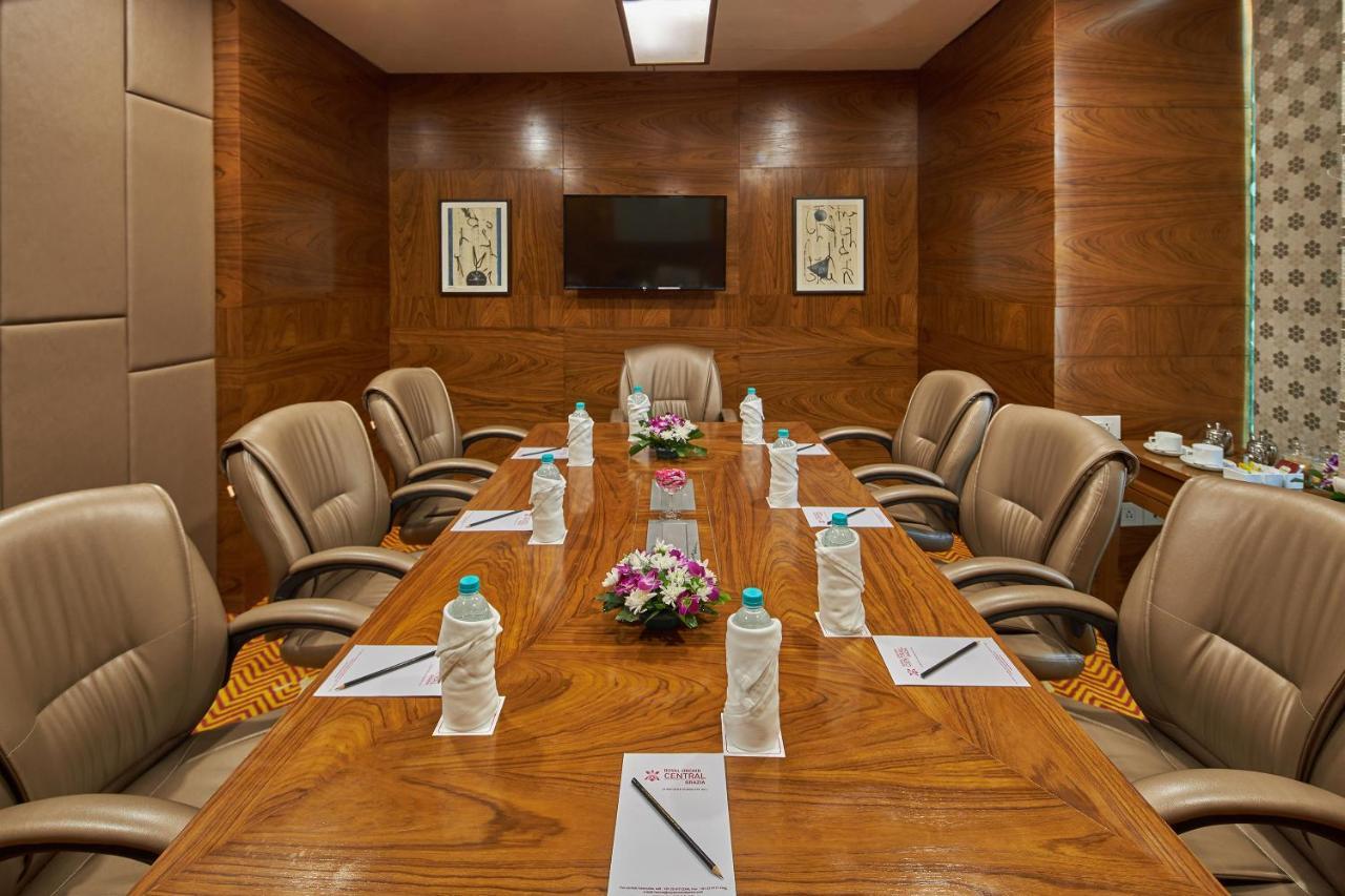 Royal Orchid Central Grazia, נאווי מומבאי מראה חיצוני תמונה