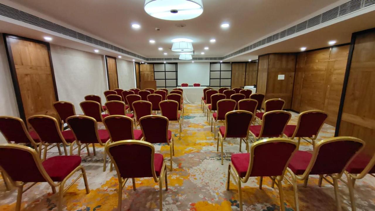 Royal Orchid Central Grazia, נאווי מומבאי מראה חיצוני תמונה