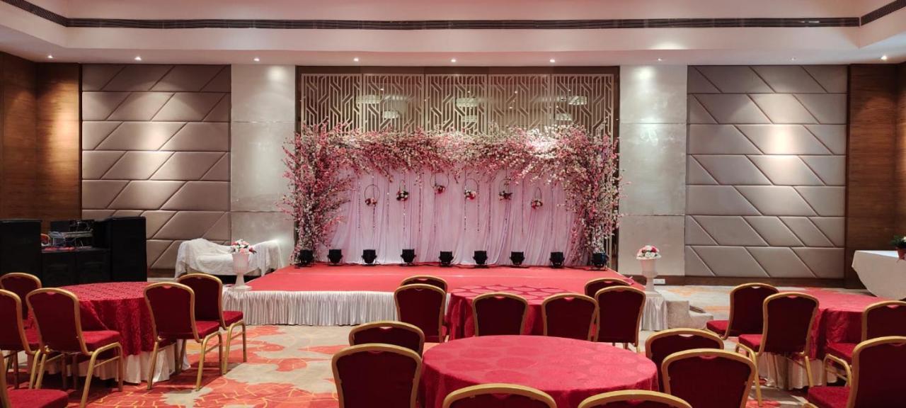 Royal Orchid Central Grazia, נאווי מומבאי מראה חיצוני תמונה