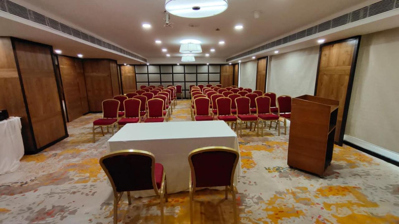 Royal Orchid Central Grazia, נאווי מומבאי מראה חיצוני תמונה