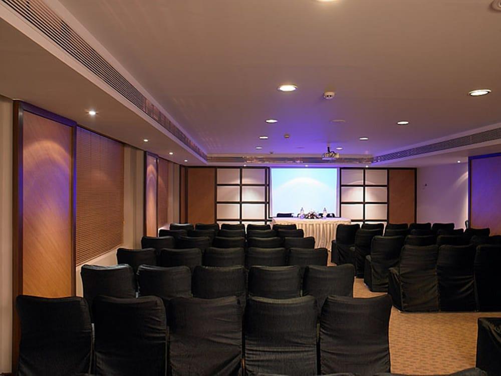 Royal Orchid Central Grazia, נאווי מומבאי מראה חיצוני תמונה